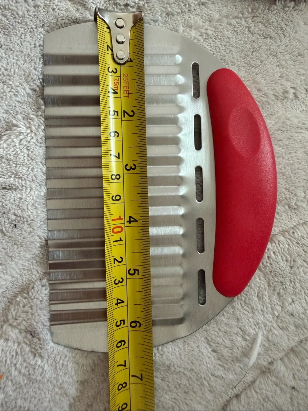 Red Handle Stainless Steel Crinkle potato Cutter & Onion Holder Set NWT